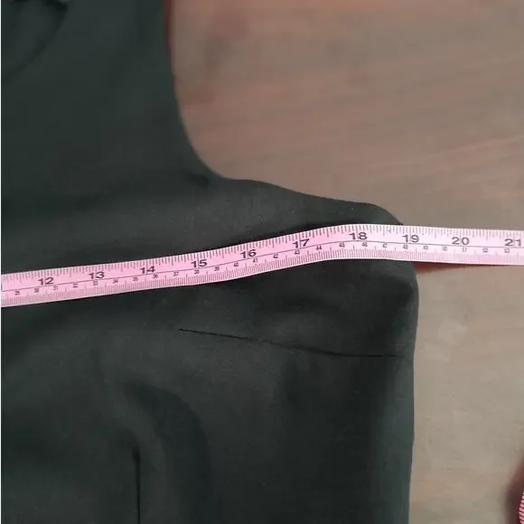 Banana Republic Jumpsuit Women's size 10 Black Ankle Length Sleeveless Pockets - Picture 10 of 16